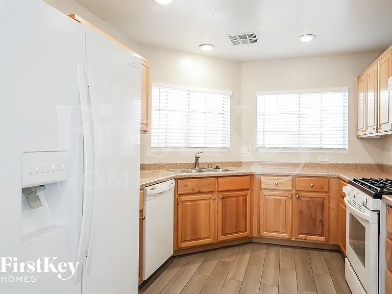 705 Picasso Picture Ct — Photo 7