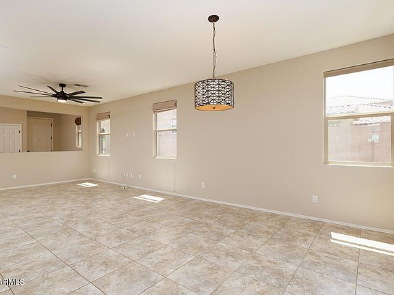 3rd image of 4026 W KIRKLAND Avenue