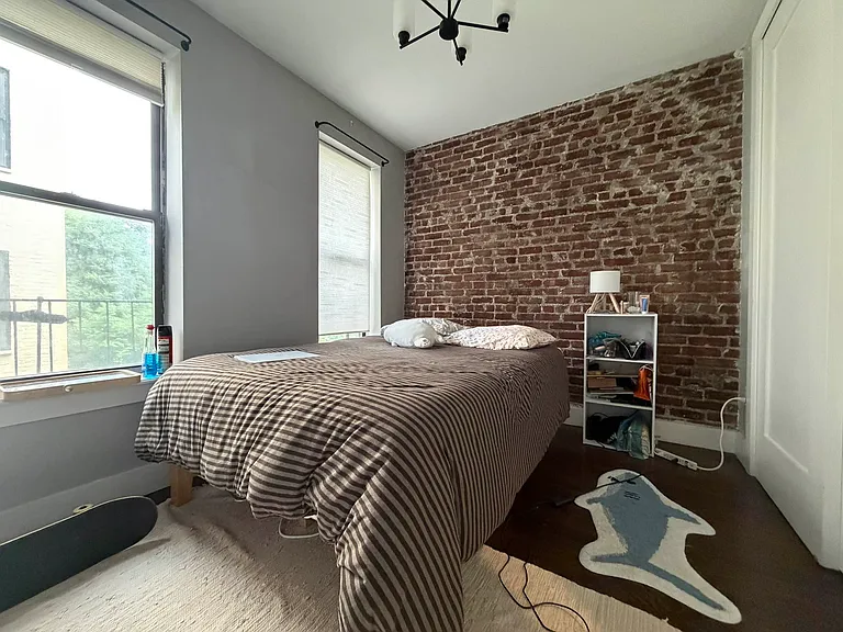 401 Macon St #6 — Photo 2