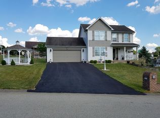 113 Ashton Dr, Mount Pleasant, PA 15666