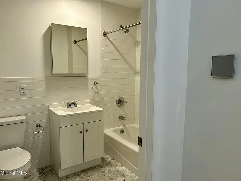 155 River St #2C — Photo 3
