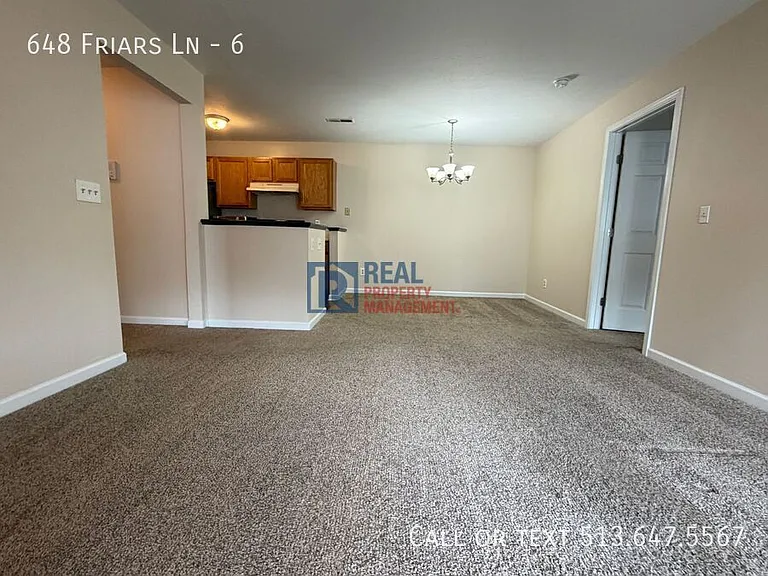 648 Friars Ln #6 — Photo 11