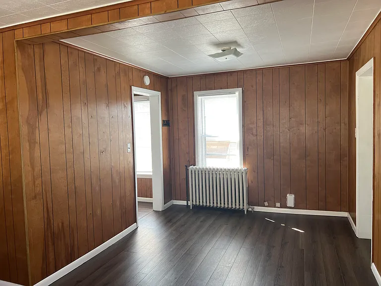 1023 Brusselles St — Photo 6