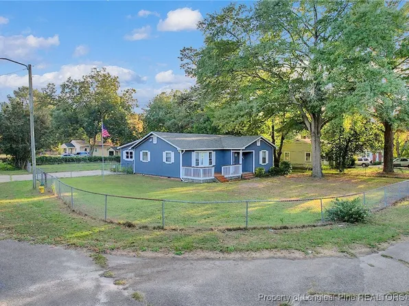 5301 Walnut Dr, Fayetteville, NC 28304