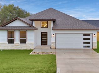 5804 Belaire Cir, Granbury, TX 76048