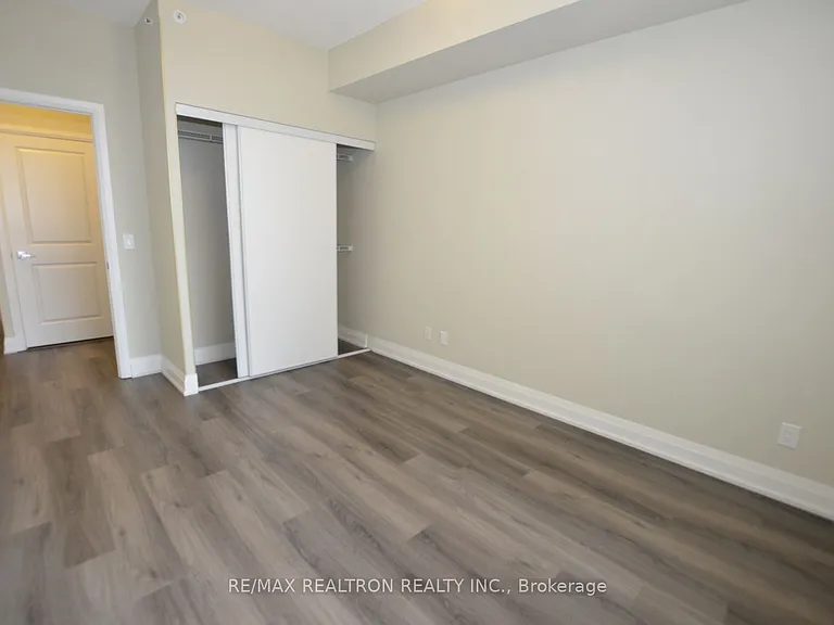 75 N Park Rd #302 — Photo 26