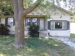 2816 E Blaine St, Springfield, MO 65803