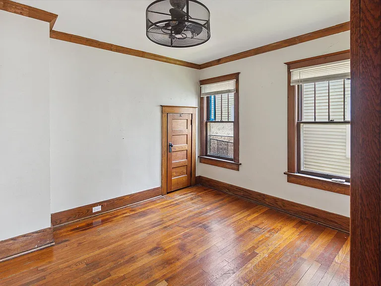 112 E Center St — Photo 19