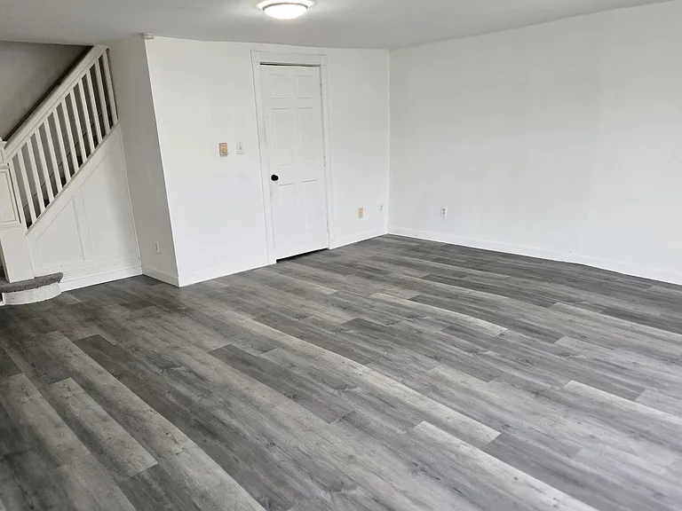 1136 Luzerne St #1136 — Photo 13