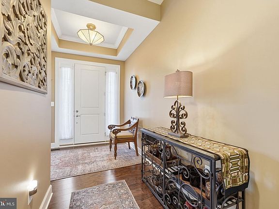 3rd image of 1488 Catbriar Way
