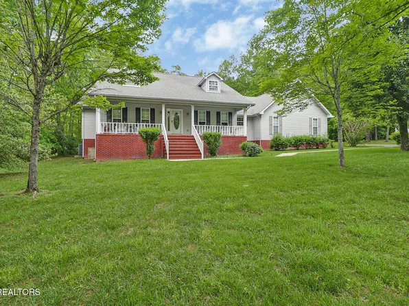 121 Laurelwood Ln, Crossville, TN 38555