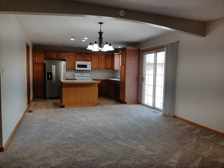 1902 Kristen Ct — Photo 6