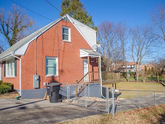 2nd image of 3520 Manassas Dr