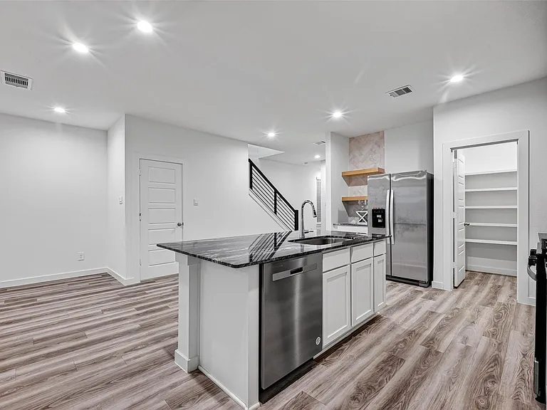 2937 Amherst Meadow Ln — Photo 14