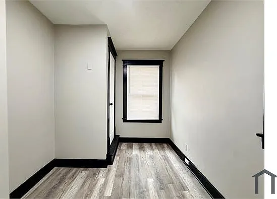 1545 Catalpa St — Photo 9