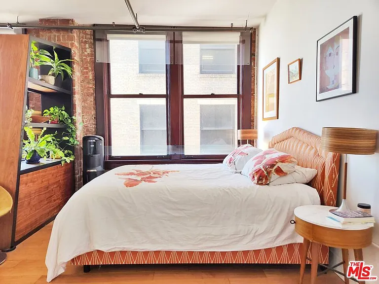 460 S Spring St #908 — Photo 16