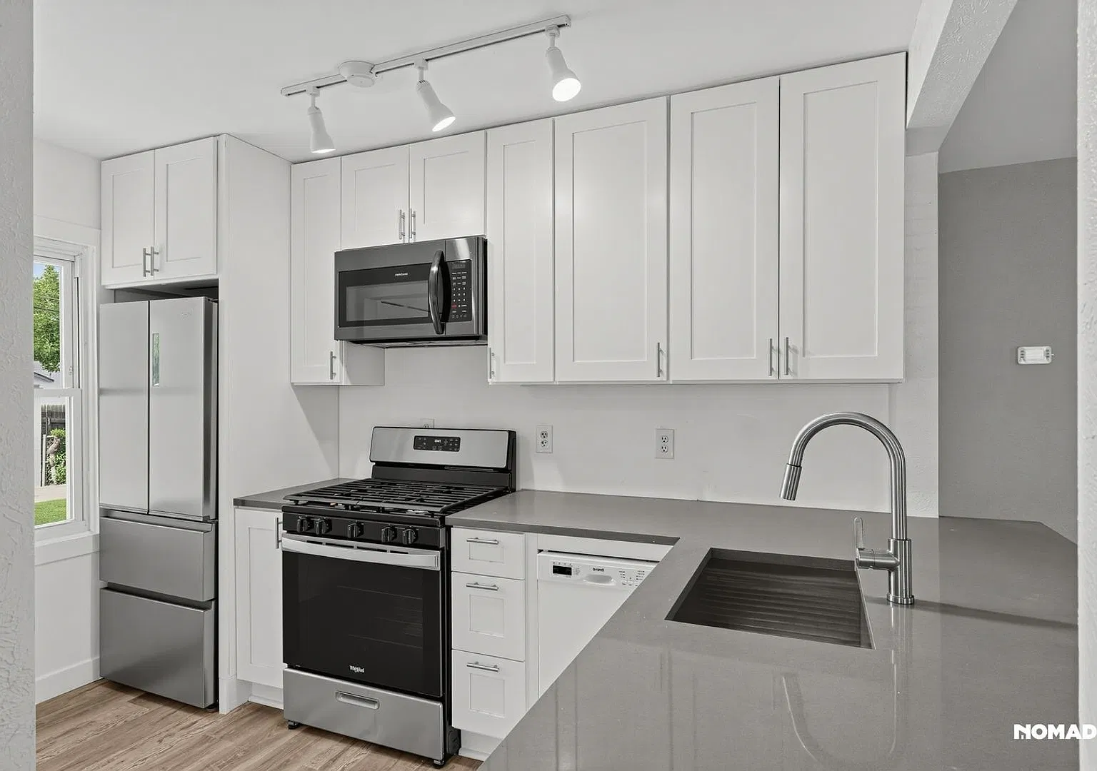 2 Bedroom single family home in Denver — Photo 4