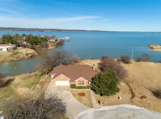 101 Port O Call Ct, Runaway Bay, TX 76426