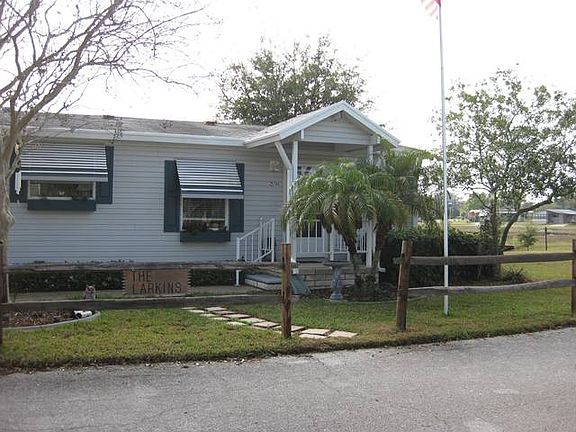 2nd image of 25744 Espanola Dr