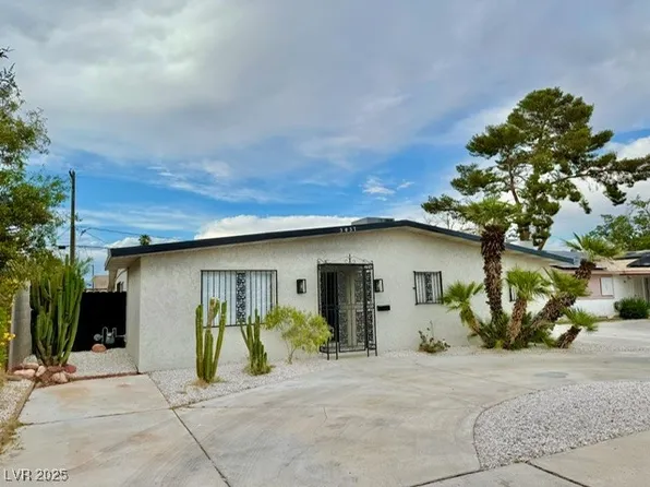3037 Holly Hill Ave, Las Vegas, NV 89104
