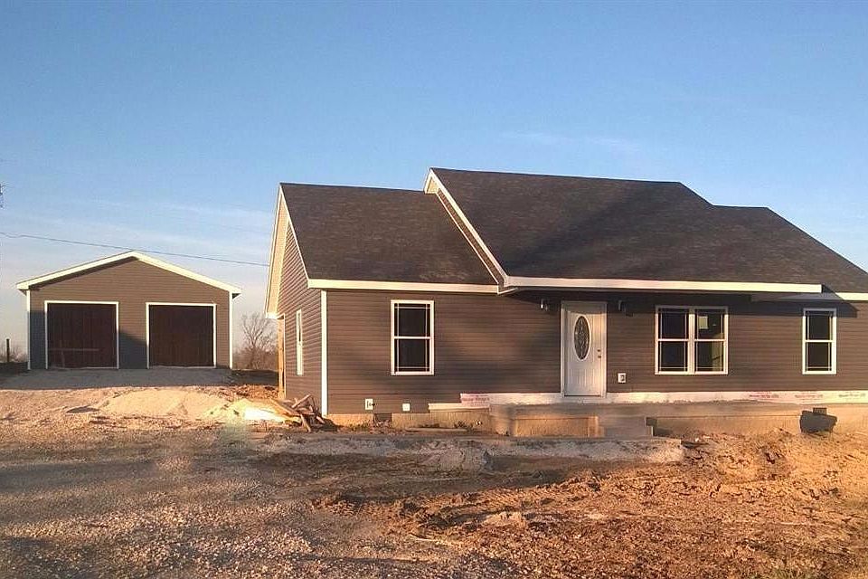 1st image of 216 Brook Dr