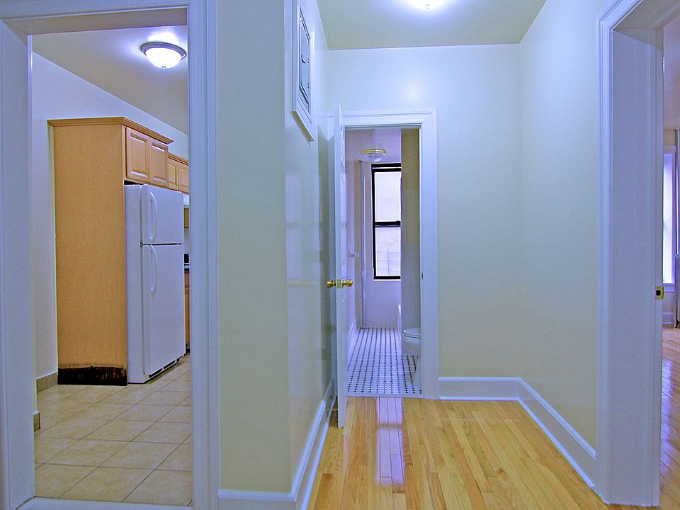1st image of 2305 Grand Ave APT 1H