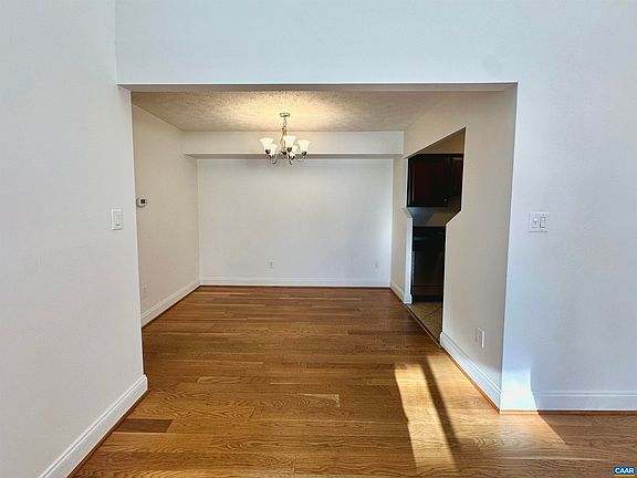 5th image of 104 Turtle Creek Rd APT 9