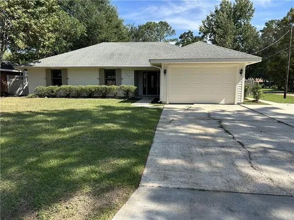 124 Chestnut St, Mandeville, LA 70471