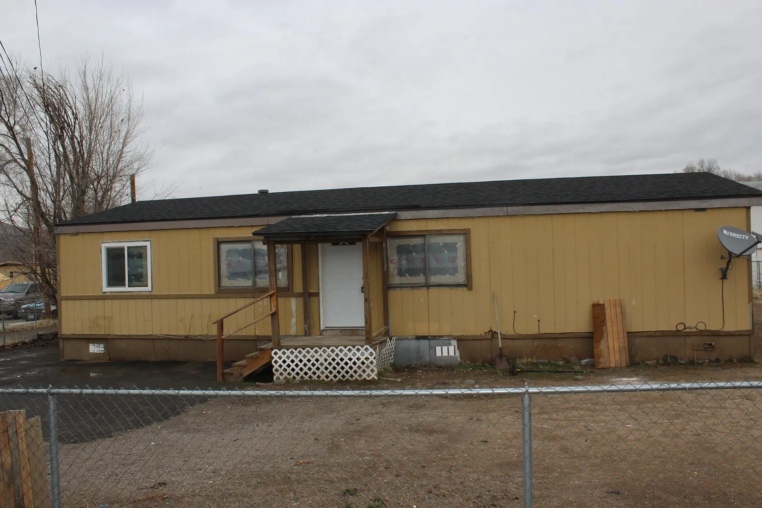 535 E 6th Ave photo 1