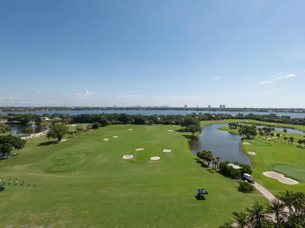 2000 Presidential Way #1401, West Palm Beach, FL 33401
