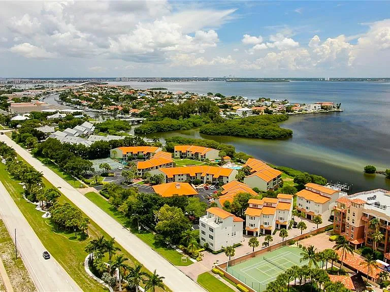 1575 Pinellas Bayway Way S #1575 — Photo 7