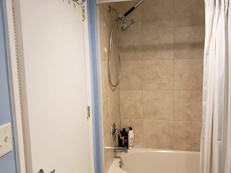 701 S Madison Ave #503 — Photo 22