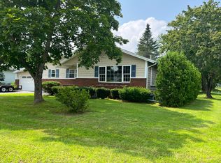 1 Lorraine Ave, Lewiston, ME 04240