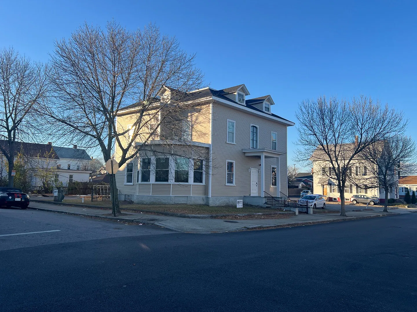 172 Pine Street - 4 — Photo 4