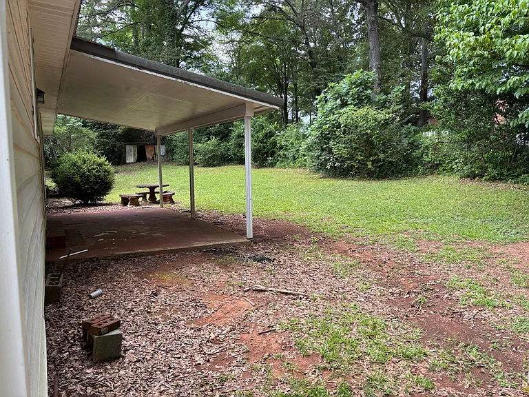 901 Carson Ln SW — Photo 17