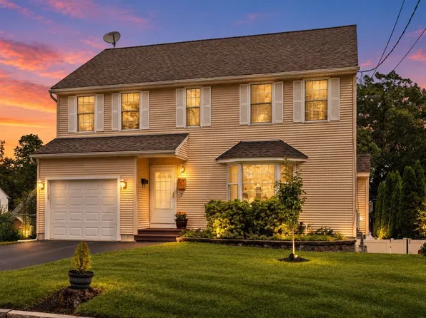 109 Appleton St, Springfield, MA 01108