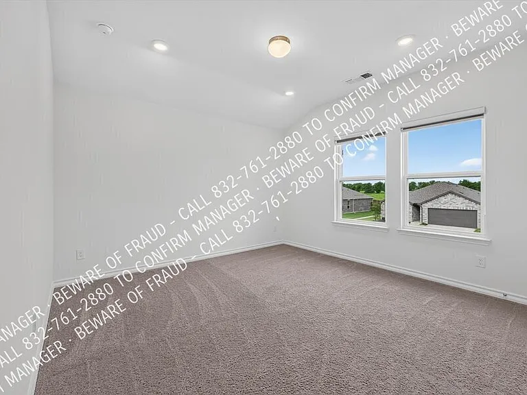 395 Boroughbridge Dr — Photo 23