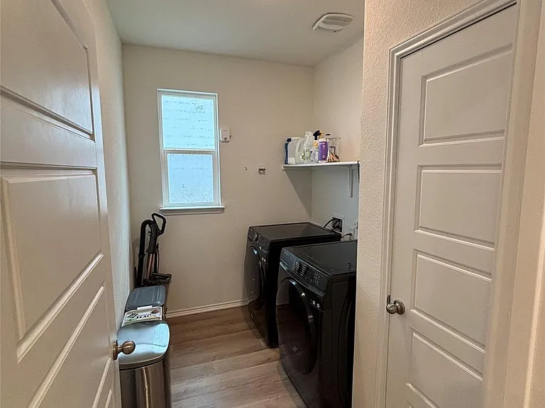 8013 Philbrook Dr — Photo 22