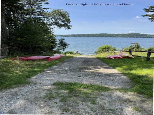 19 Fox Lane, Surry, ME 04684