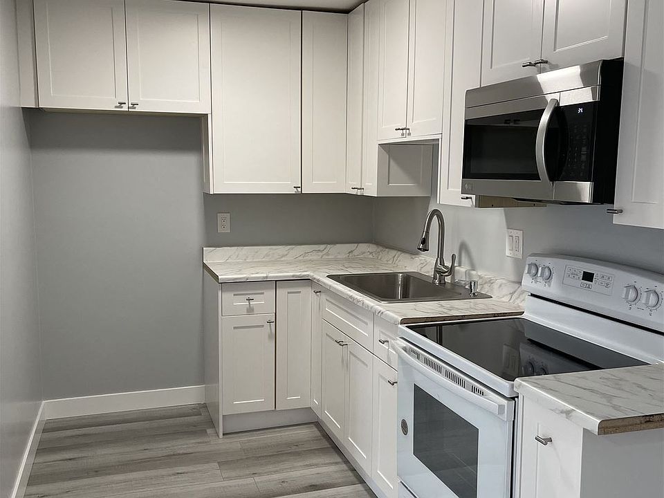 37-16 kitchen 1