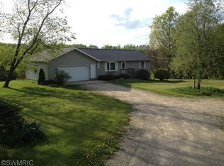 9998 Button Rd, Belding, MI 48809