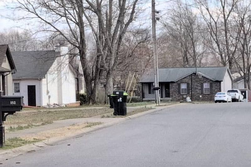 2nd image of 136 Cunningham Pl
