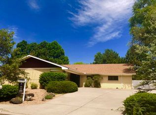8711 La Sala Del Sur NE, Albuquerque, NM 87111