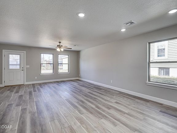 3rd image of 2607 S Joplin Ave