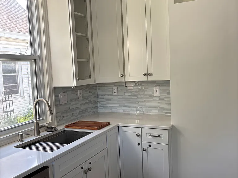 3761 Ferdinand Pl — Photo 5