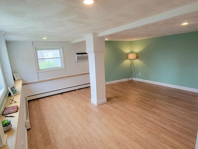 45 Breezy Hill Ter — Photo 18