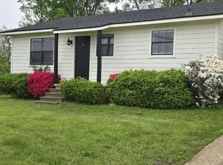 206 Cooper St, Lindale, TX 75771