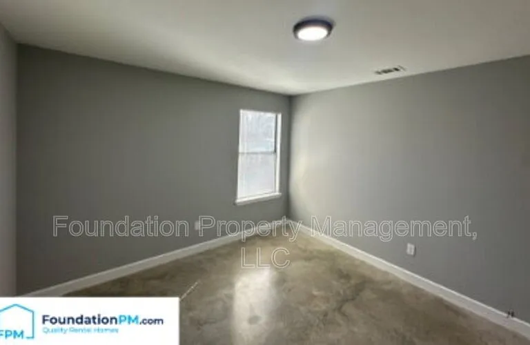 555 Monteagle Dr — Photo 11