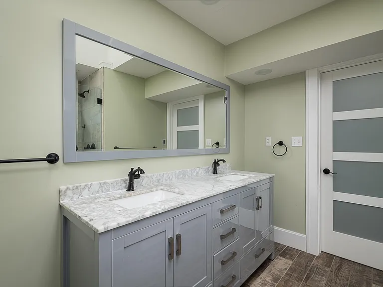 1378 Fontaine Rd — Photo 22