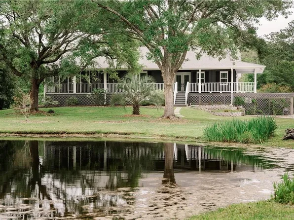 59246 Cypress Bayou Ln, Lacombe, LA 70445